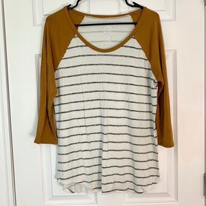 Maurices 3/4 sleeve shirt